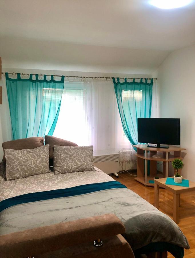 BellaVista Apartmani Stara Pazova Esterno foto